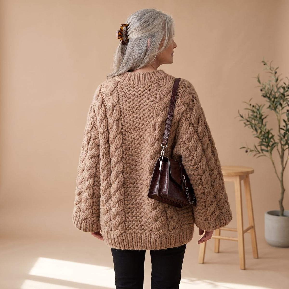 Debra | Women's Oversized Chunky Crew Neck Cable Knit Pullover Sweater