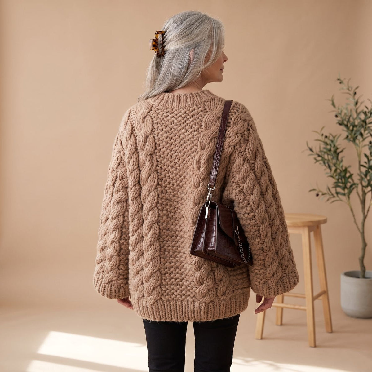 Debra | Women's Oversized Chunky Crew Neck Cable Knit Pullover Sweater